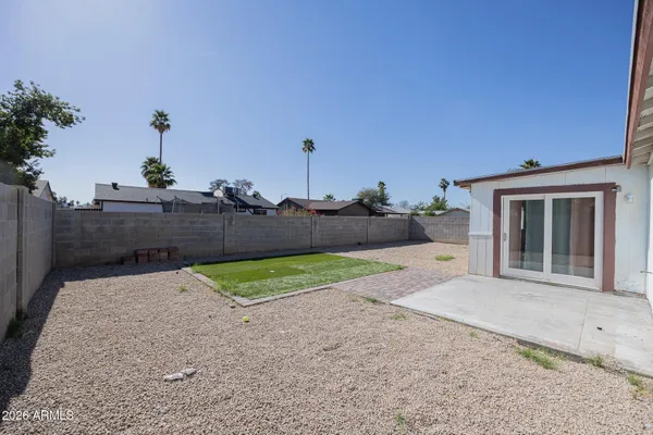 $1,995 | 3629 East Blanche Drive, Phoenix, AZ 85032