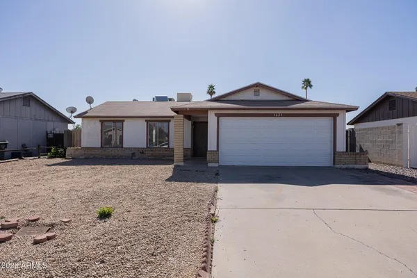 $1,995 | 3629 East Blanche Drive, Phoenix, AZ 85032