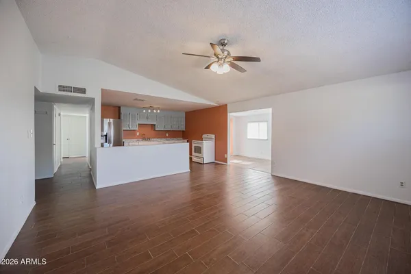 $1,995 | 3629 East Blanche Drive, Phoenix, AZ 85032