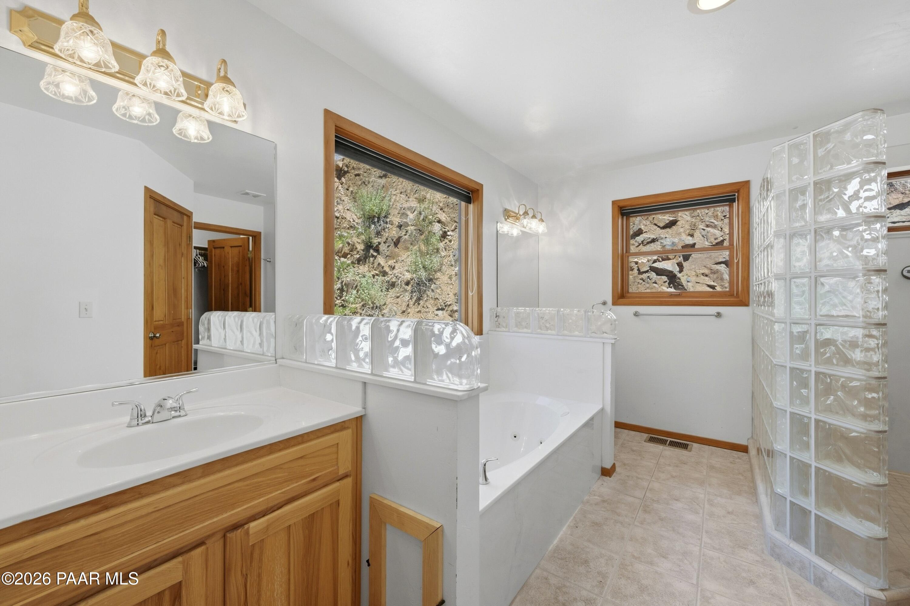 1882 East Old Miner Road Prescott, AZ 86303 - Photo 19 of 42 Master Bathroom