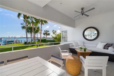 $3,800,000 | 16 Island Avenue, Unit 1A, Miami Beach, FL 33139
