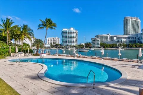 $3,800,000 | 16 Island Avenue, Unit 1A, Miami Beach, FL 33139