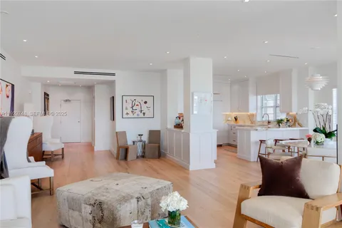 $3,800,000 | 16 Island Avenue, Unit 1A, Miami Beach, FL 33139