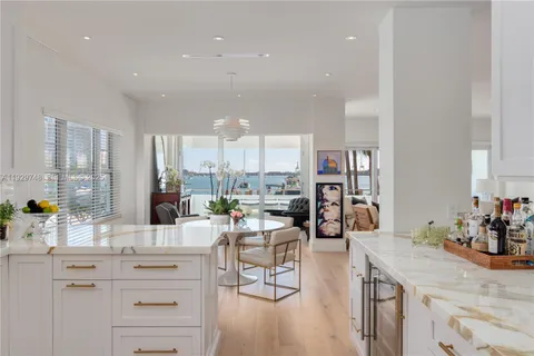 $3,800,000 | 16 Island Avenue, Unit 1A, Miami Beach, FL 33139