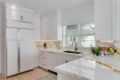 $3,800,000 | 16 Island Avenue, Unit 1A, Miami Beach, FL 33139