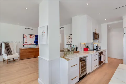 $3,800,000 | 16 Island Avenue, Unit 1A, Miami Beach, FL 33139