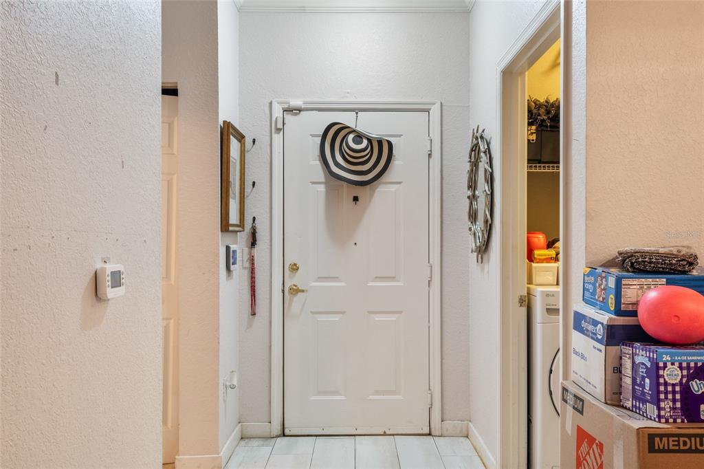 3605 Conroy Road, Unit 516 Orlando, FL 32839 - Photo 4 of 34 Gallery Image 4