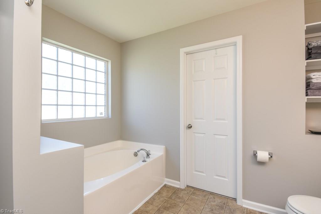 3329 Grandview Club Road Pfafftown, NC 27040 - Photo 21 of 26 Gallery Image 21