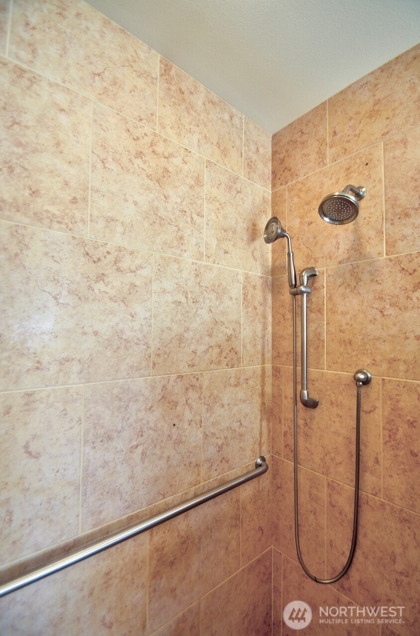 7737 Bordeaux Vista Road Southwest Olympia, WA 98512 - Photo 27 of 38