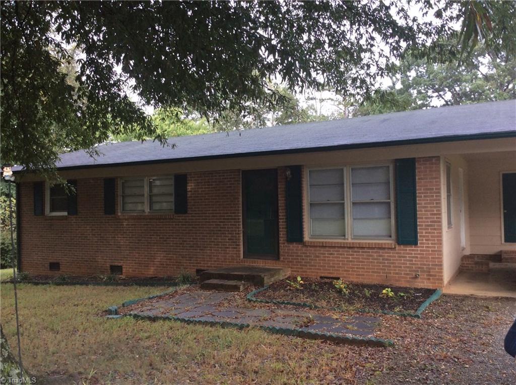 3821 Messick Road Jonesville, NC 28642 - Photo 1 of 18 Front of house