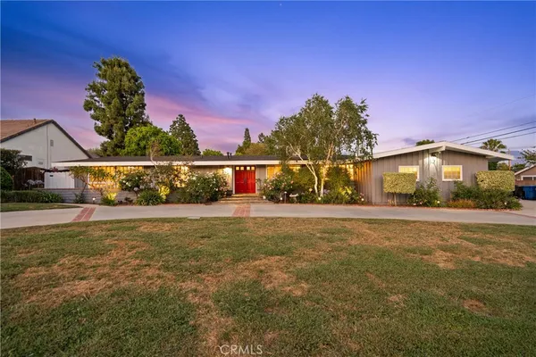 $1,275,000 | 11240 Encino Avenue, Granada Hills, CA 91344