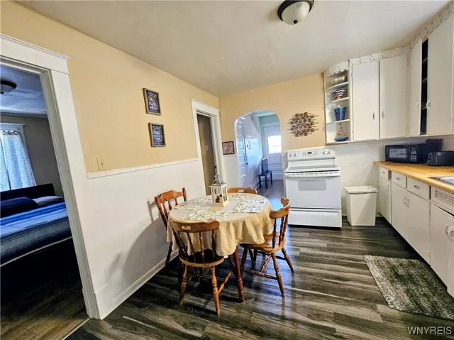 $160,000 | 1726 Elmwood Avenue, Niagara Falls, NY 14301