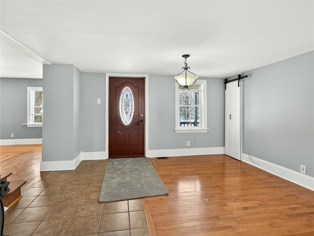 5352 Skinner Road Arcadia, NY 14505 - Photo 4 of 39 Dinning room