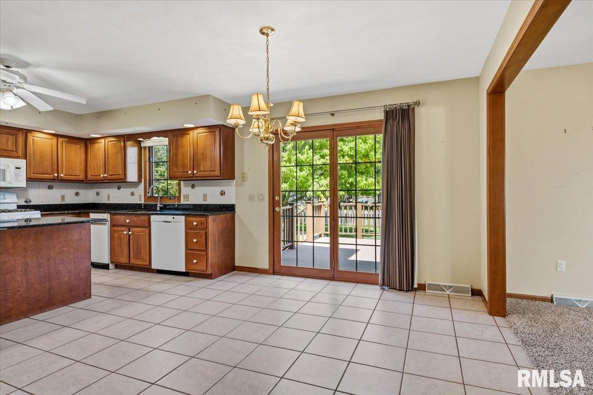 2705 Hastings Road Chatham, IL 62629 - Photo 18 of 66 Gallery Image 18