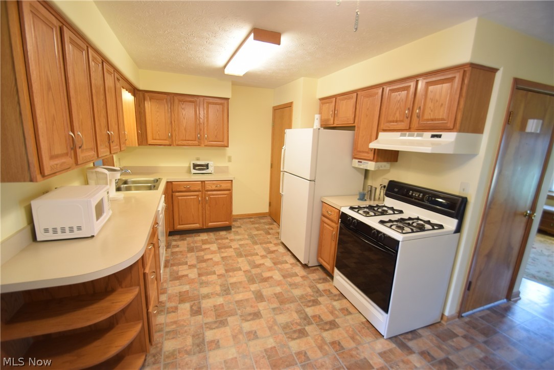 3608 Boston Road Brunswick, OH 44212 - Photo 7 of 25 Gallery Image 7