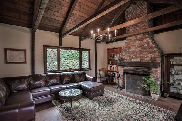 15 Dunster Road Bedford, MA 01730 - Photo 8 of 17 Gallery Image 8