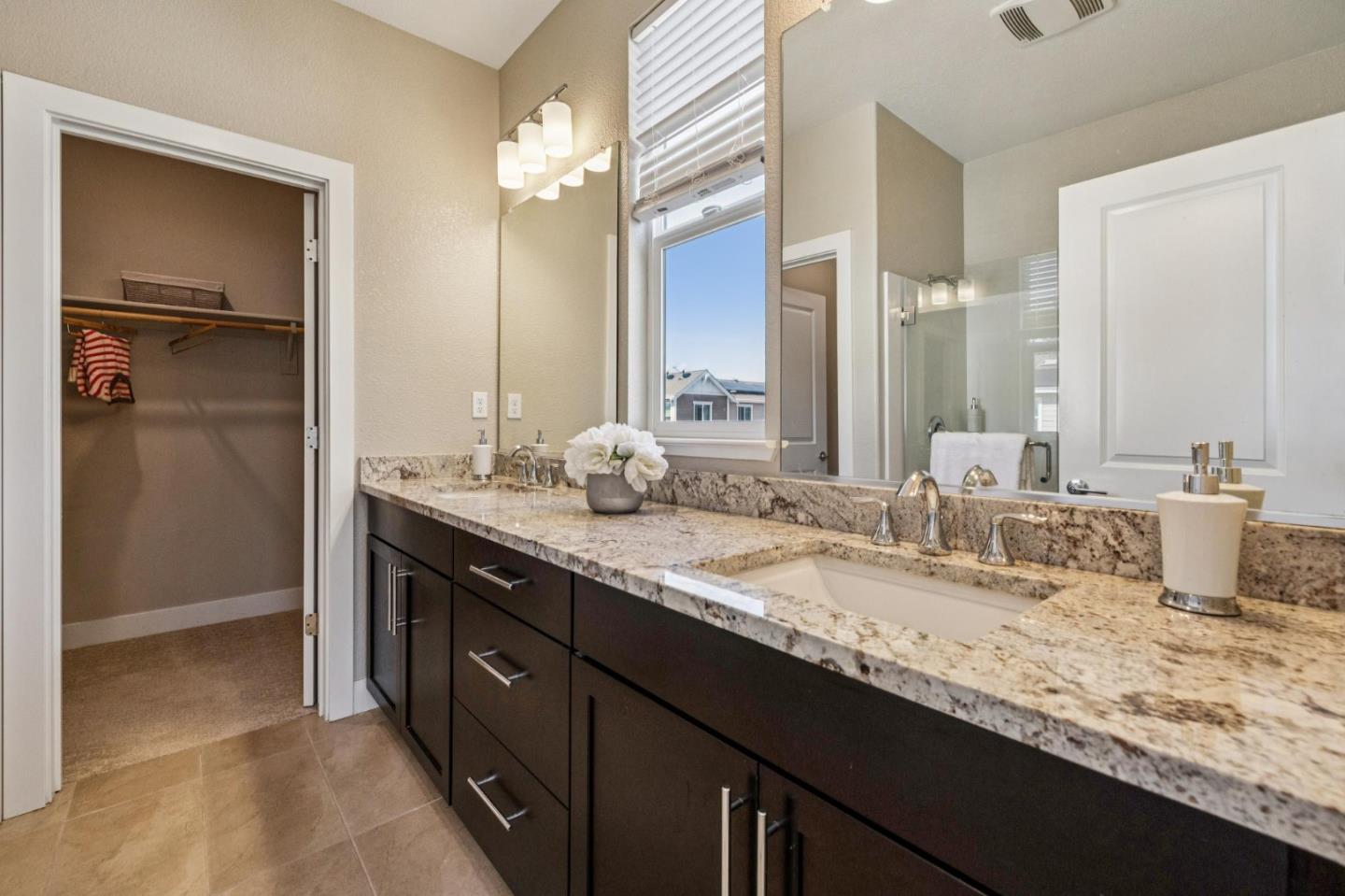 21 Tidal Way San Mateo, CA 94401 - Photo 14 of 22