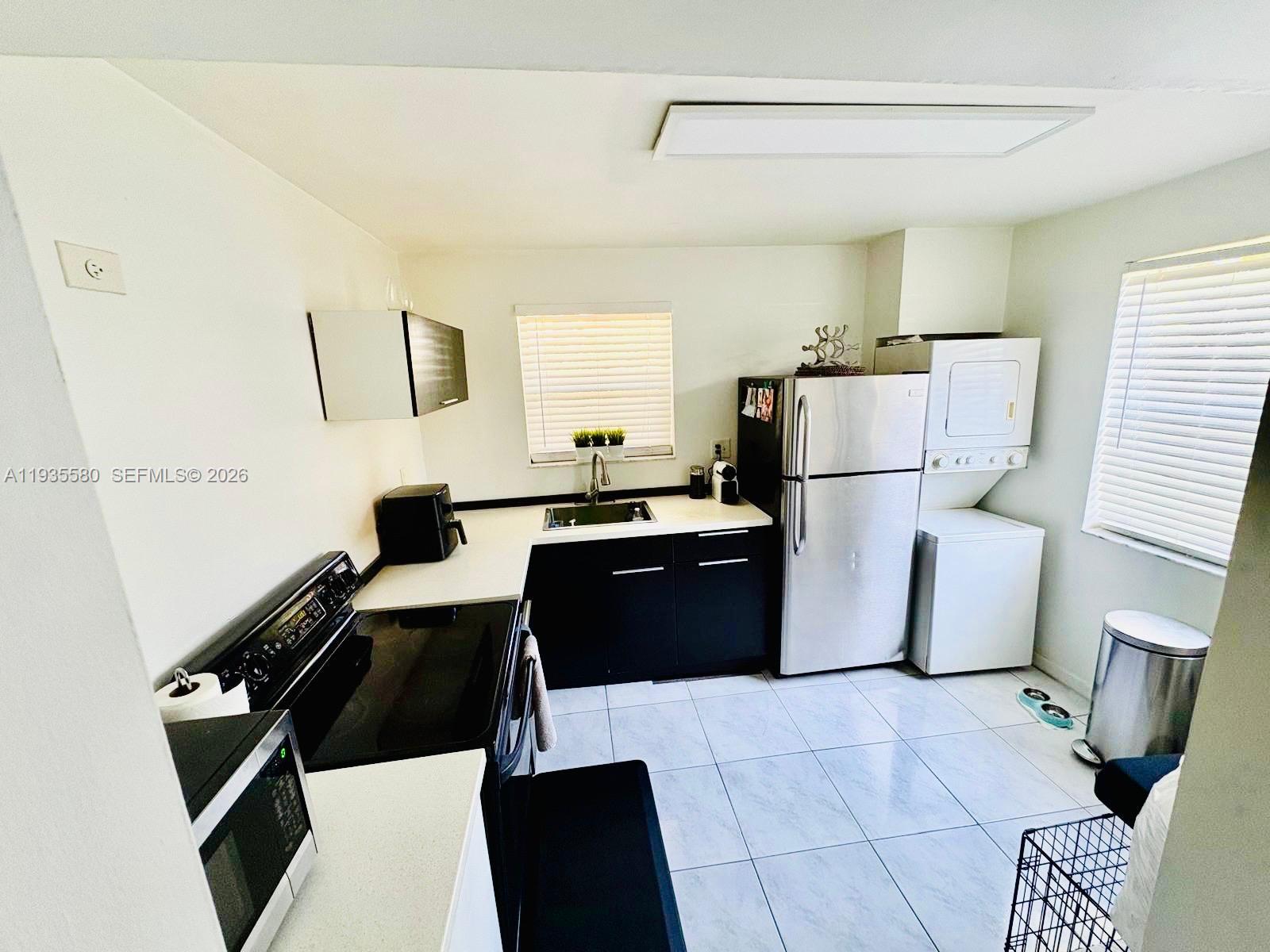 11216 Southwest 12th Street, Unit 104 Pembroke Pines, FL 33025 - Photo 5 of 10