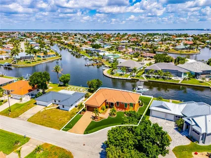 $899,000 | 470 Sorrento Court, Punta Gorda, FL 33950
