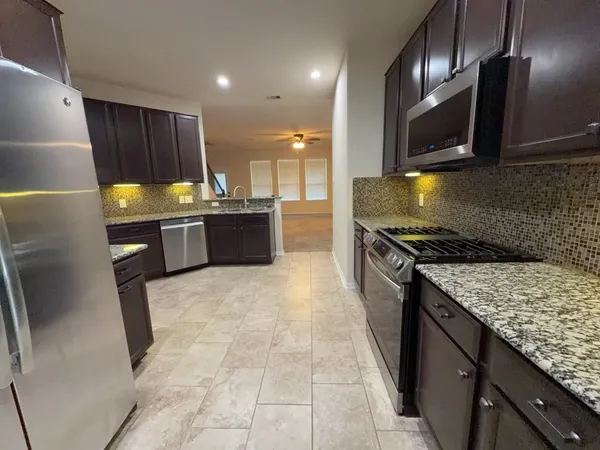 $2,350 | 15018 Signal Ridge Way, Cypress, TX 77429