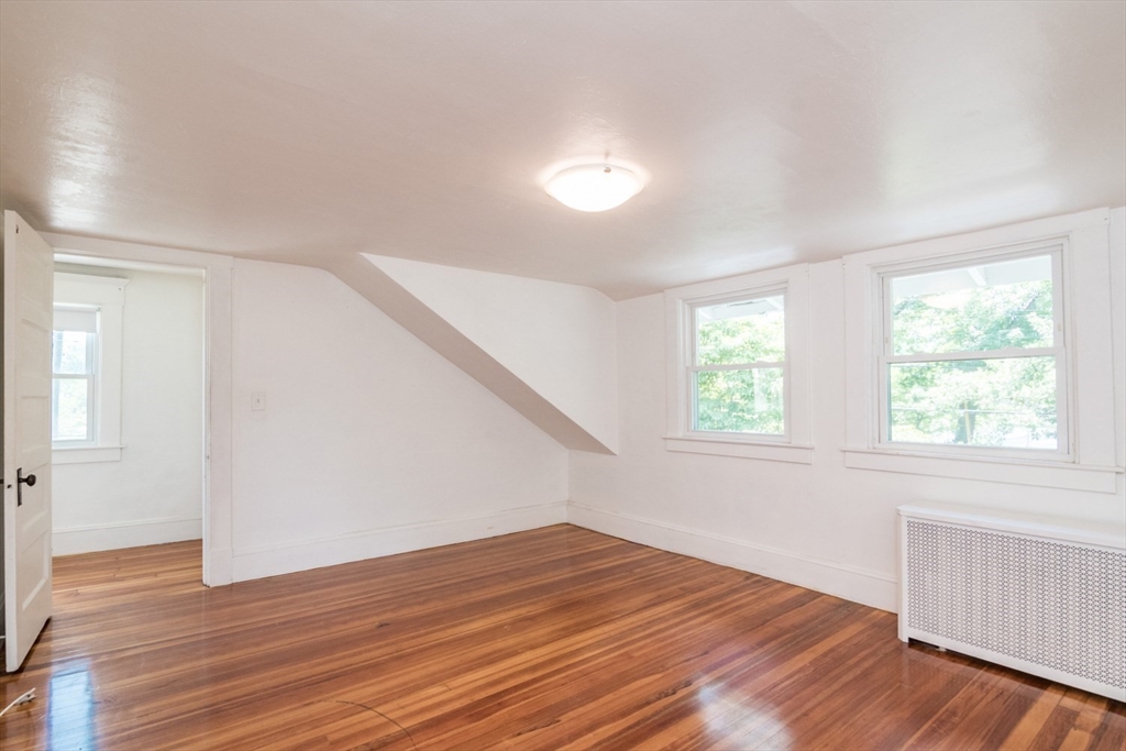 170 Plumtree Road Springfield, MA 01118 - Photo 17 of 31