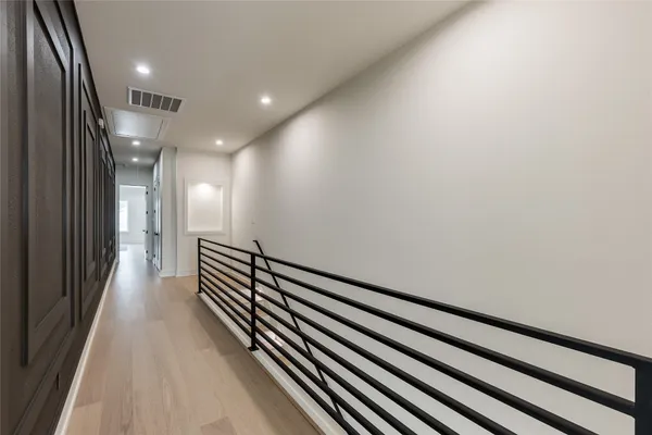 $719,000 | 1122 East 27th Street, Unit B, Houston, TX 77009