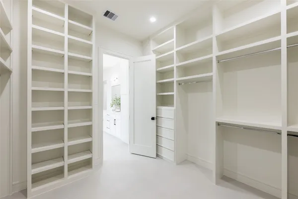 $719,000 | 1122 East 27th Street, Unit B, Houston, TX 77009