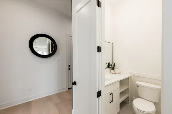 $719,000 | 1122 East 27th Street, Unit B, Houston, TX 77009