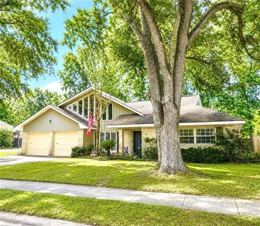 $299,500 | 201 Aundria Drive, Lafayette, LA 70503
