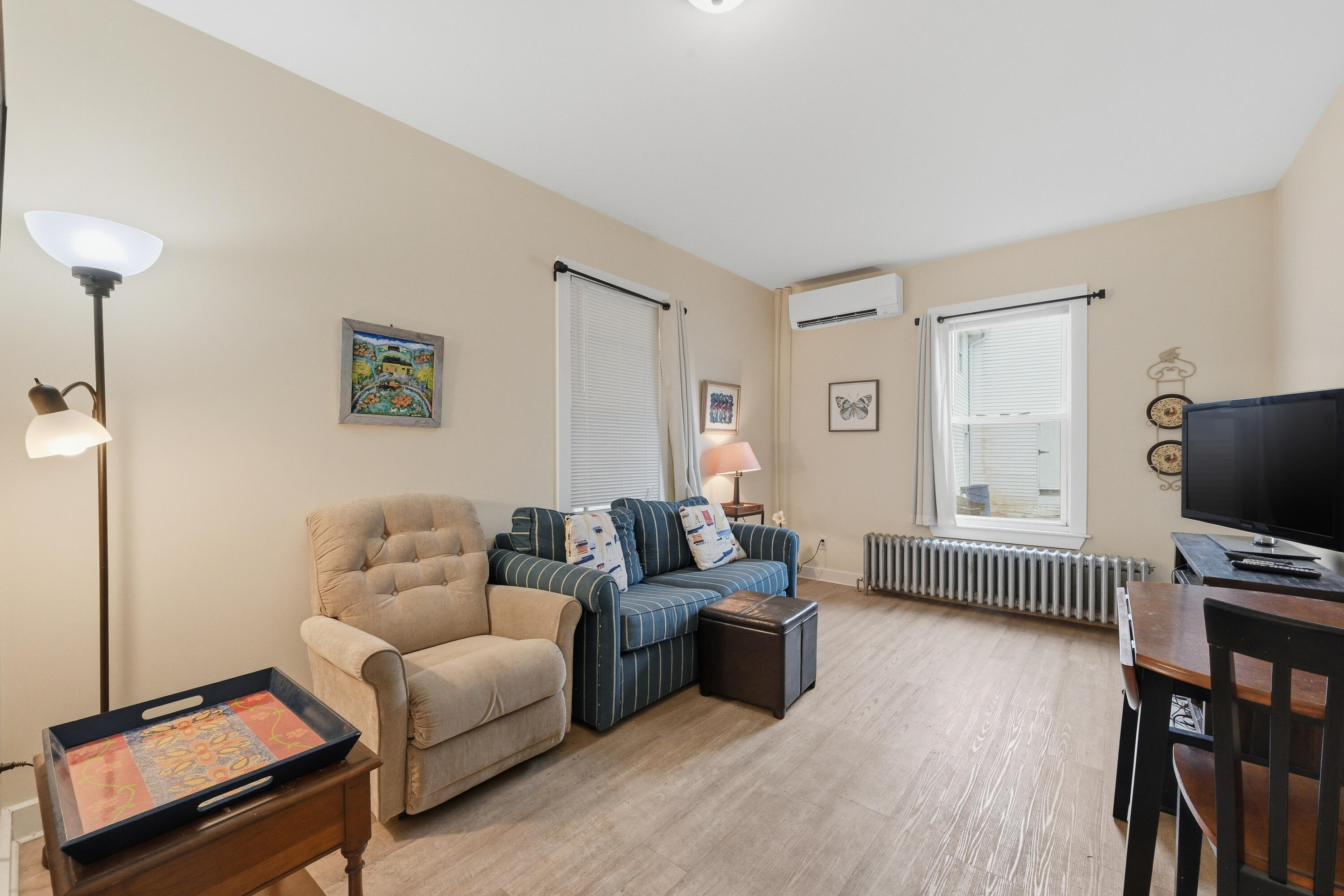 10 Pleasant Street Brunswick, ME 04011 - Photo 7 of 31 1st Floor Livingroom