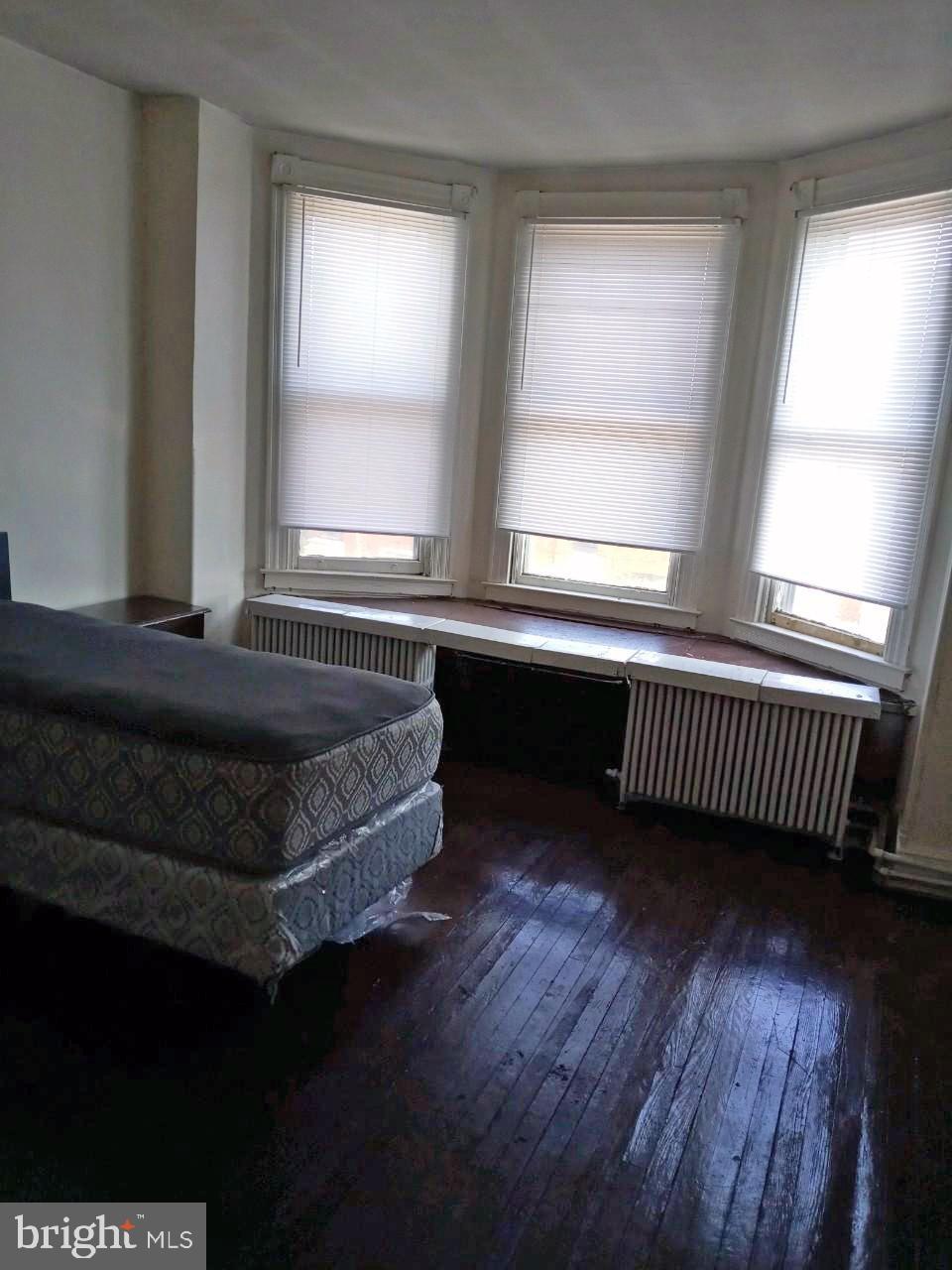 3035 Brighton Street Baltimore, MD 21216 - Photo 5 of 8