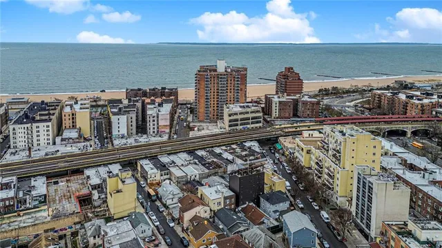 $1,050,000 | 217 Brighton 1st Lane | Brighton Beach