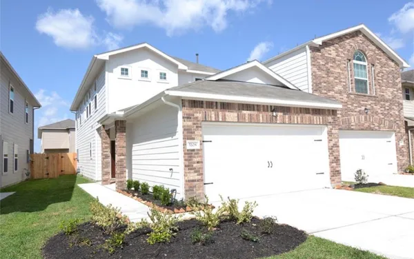 $2,000 | 5108 Dartmoor Ridge Trail, Houston, TX 77066