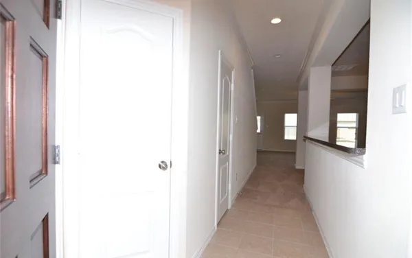 $2,000 | 5108 Dartmoor Ridge Trail, Houston, TX 77066