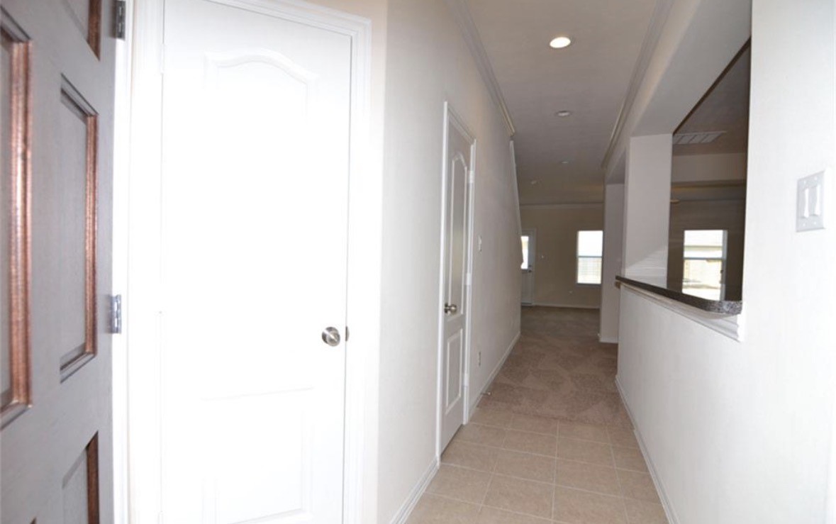 5108 Dartmoor Ridge Trail Houston, TX 77066 - Photo 2 of 10