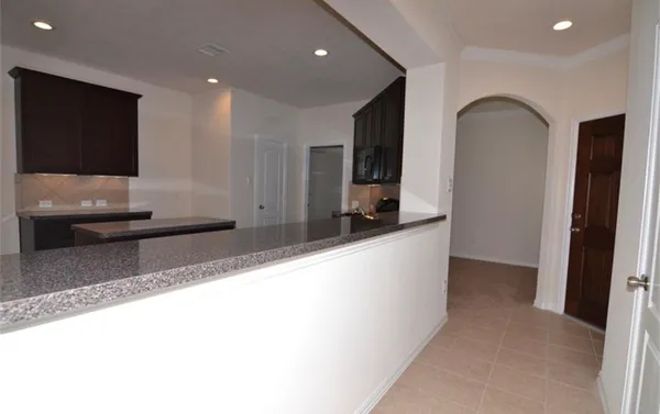 $2,000 | 5108 Dartmoor Ridge Trail, Houston, TX 77066