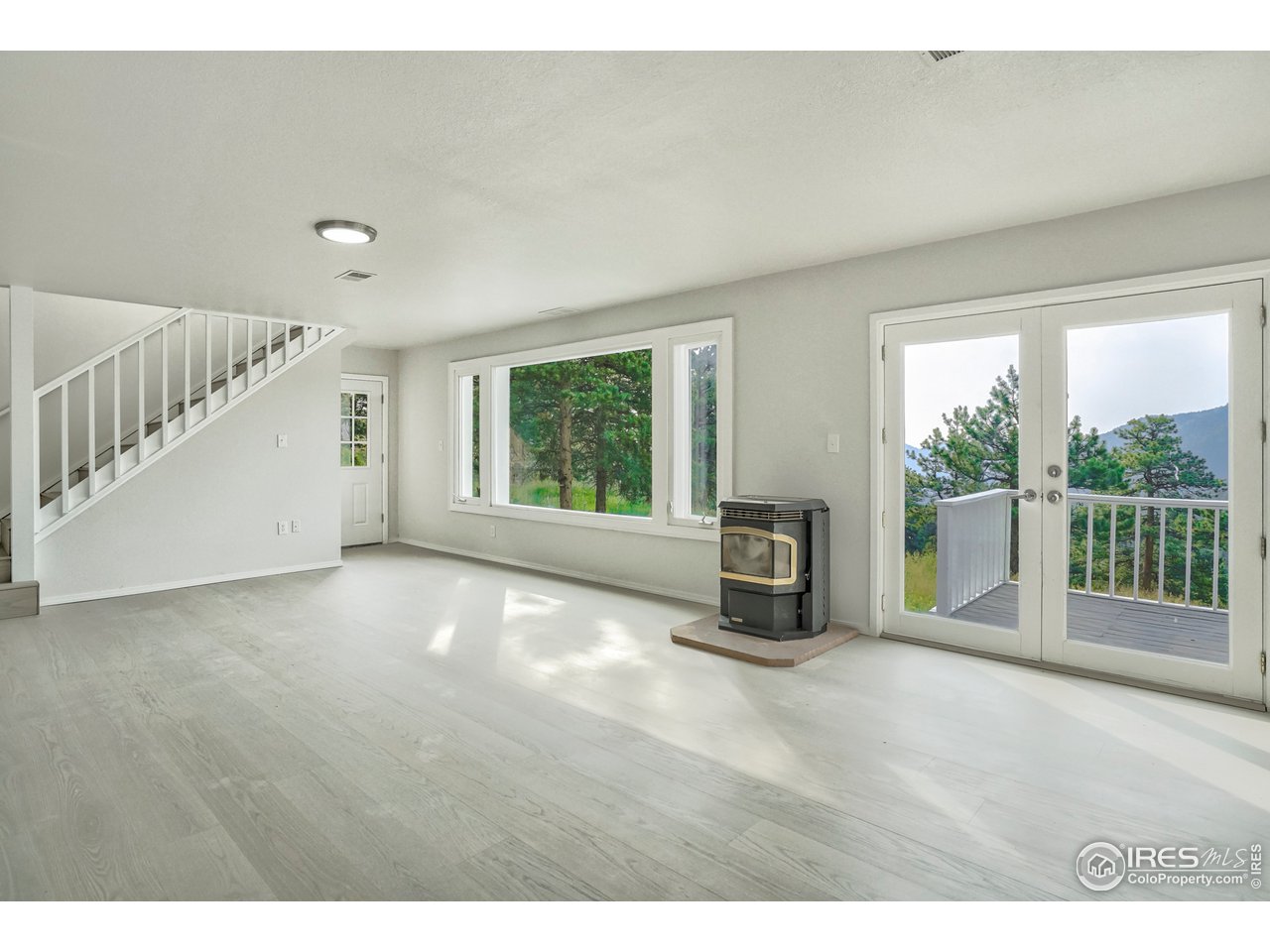 148 Hickok Trail Ward, CO 80481 - Photo 14 of 39