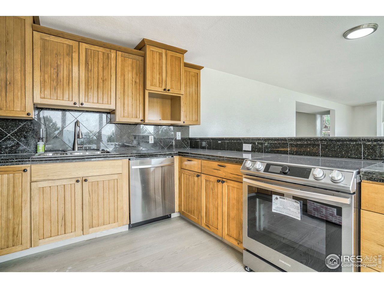 148 Hickok Trail Ward, CO 80481 - Photo 7 of 39