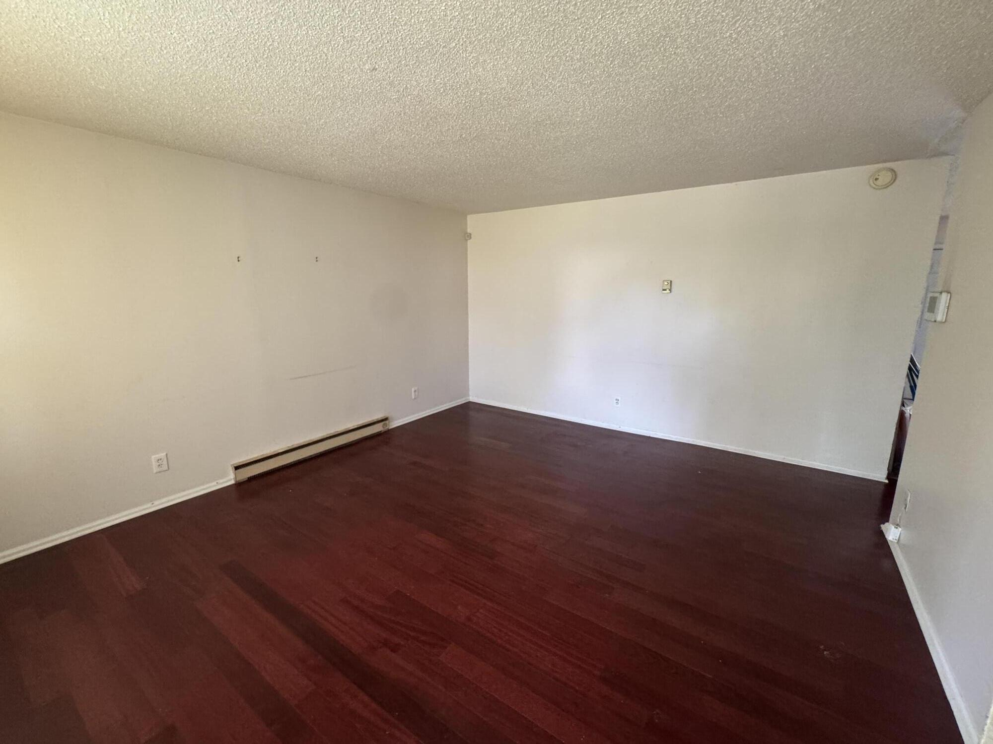 2456 Kurt Road Benton Harbor, MI 49022 - Photo 5 of 23 Spacious Living Room