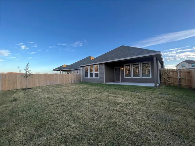 $285,000 | 8120 Sycamore Brook Drive, Fort Worth, TX 76123