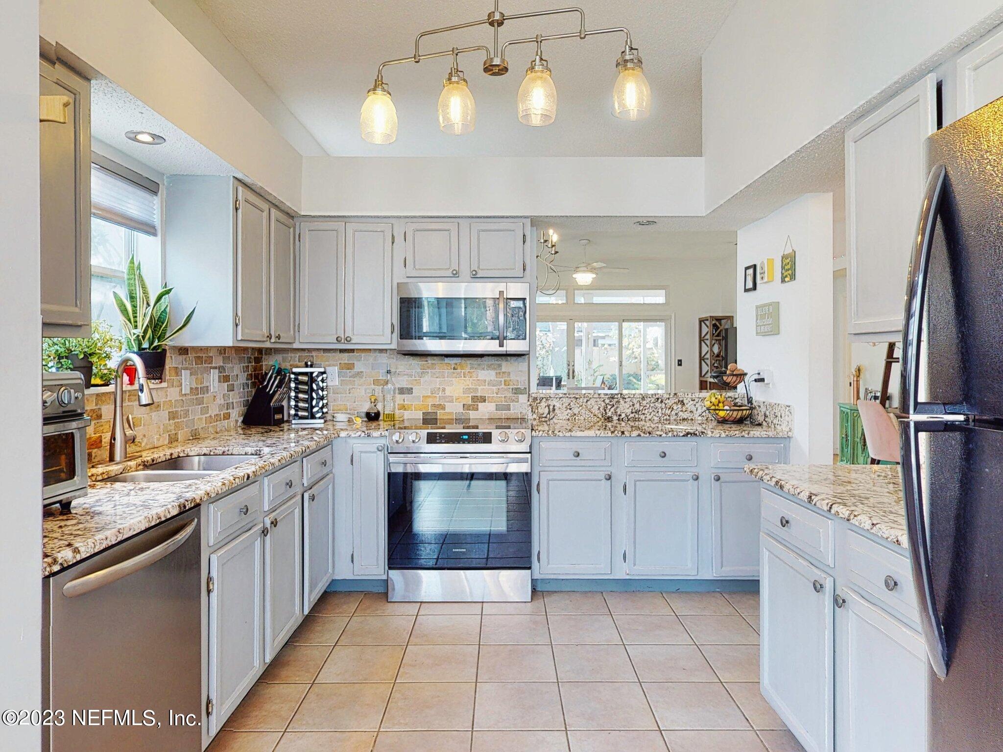 243 Joey Drive St. Augustine, FL 32080 - Photo 9 of 51 009_243-joey-dr-01062023_144233