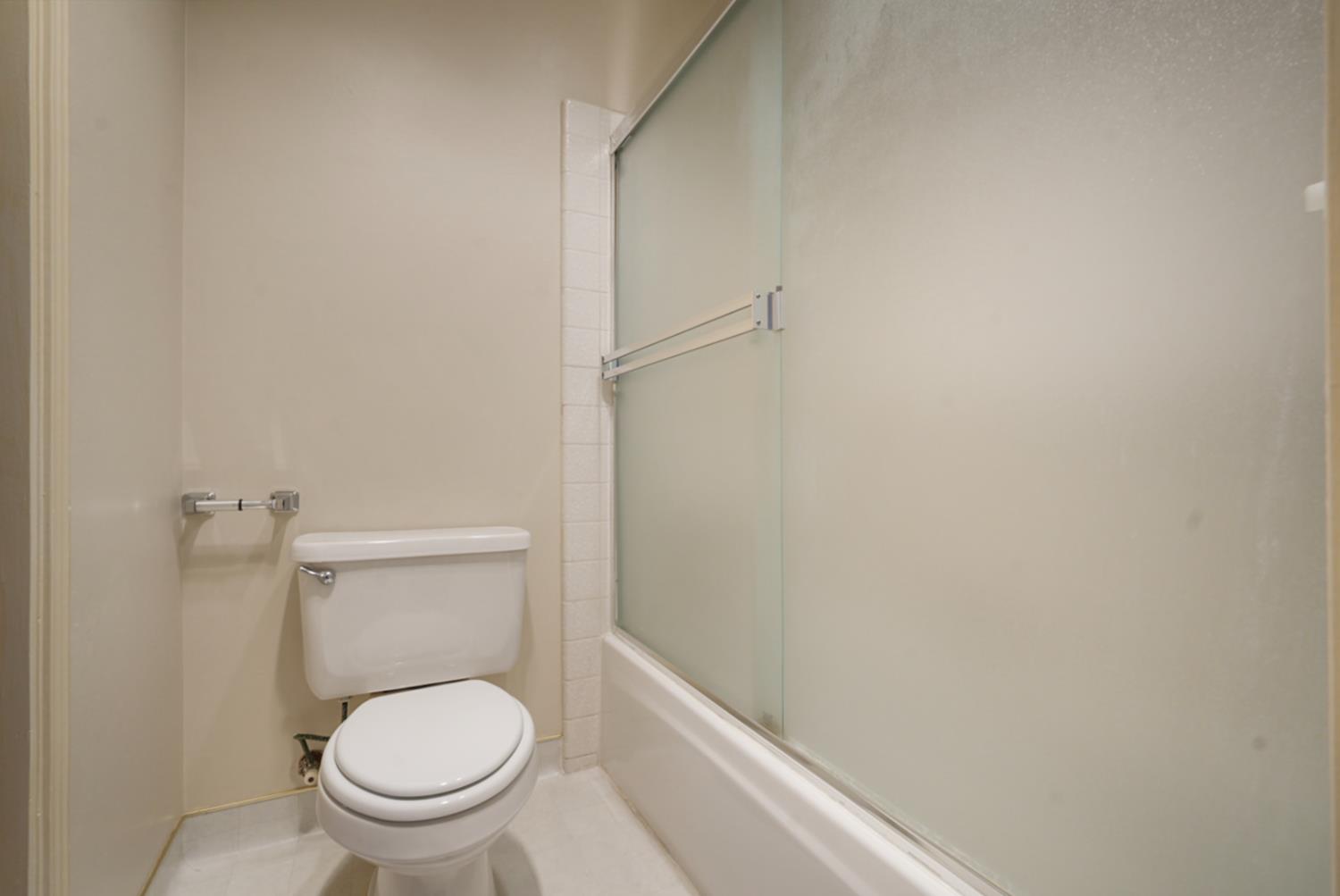 230 West Rumble Road, Unit B Modesto, CA 95350 - Photo 17 of 24