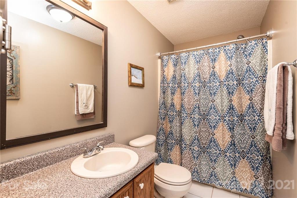 1330 Old Lenoir Road Hickory, NC 28601 - Photo 12 of 22 Gallery Image 12