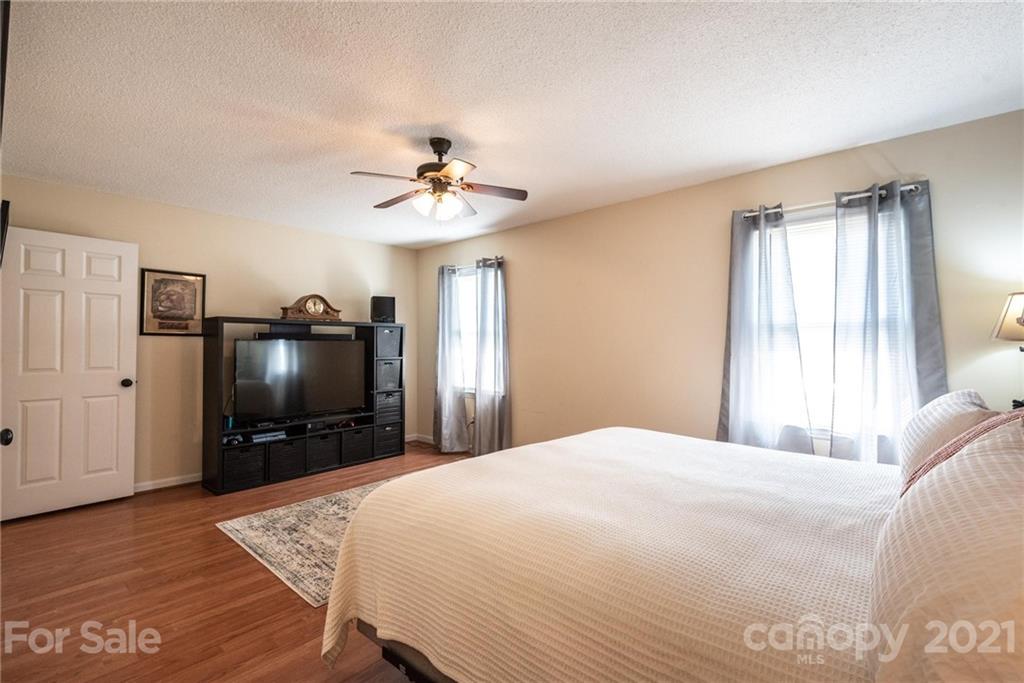 1330 Old Lenoir Road Hickory, NC 28601 - Photo 15 of 22 Gallery Image 15