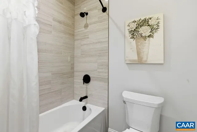 a room with lots of different furniture and clutter