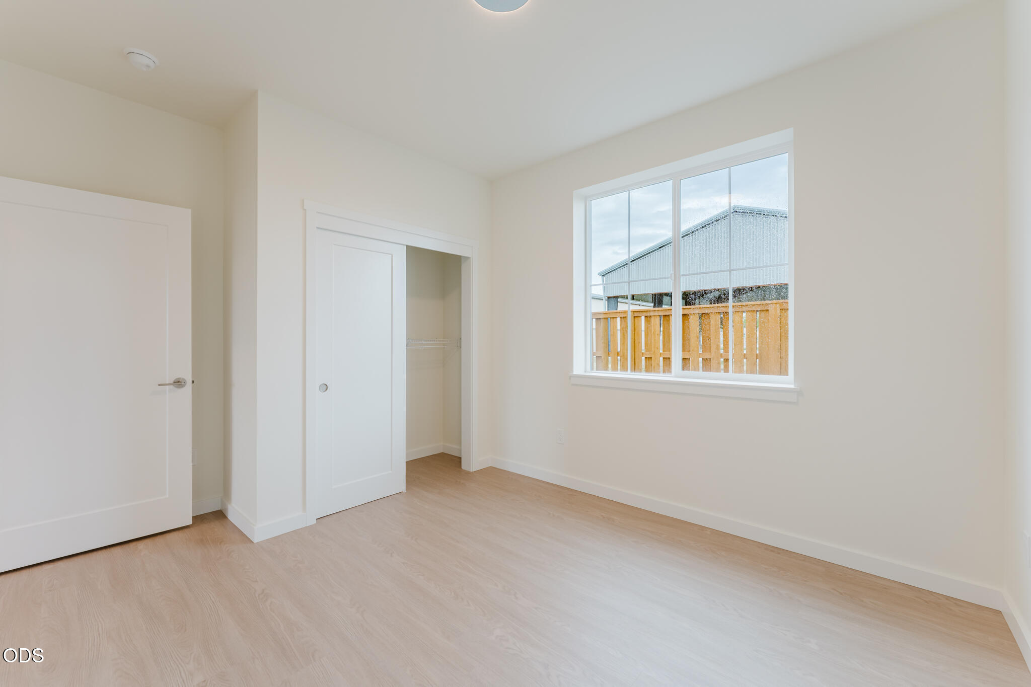 189 Northwest 17th Street, Unit 100 Redmond, OR 97756 - Photo 14 of 21