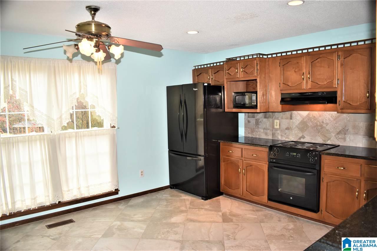 1013 Timberline Trail Birmingham, AL 35215 - Photo 7 of 41