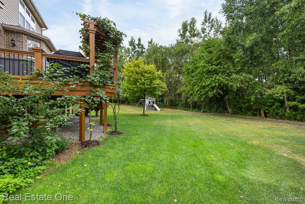 3446 Connors Drive Rochester Hills, MI 48307 - Photo 7 of 50