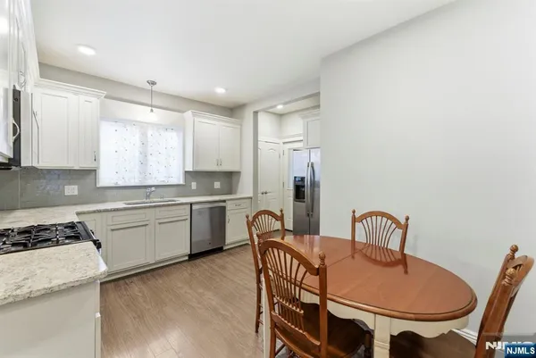 $3,200 | 113 Oak Street, Unit 1, Ridgewood, NJ 07450