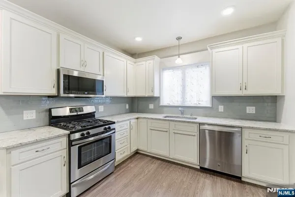 $3,200 | 113 Oak Street, Unit 1, Ridgewood, NJ 07450